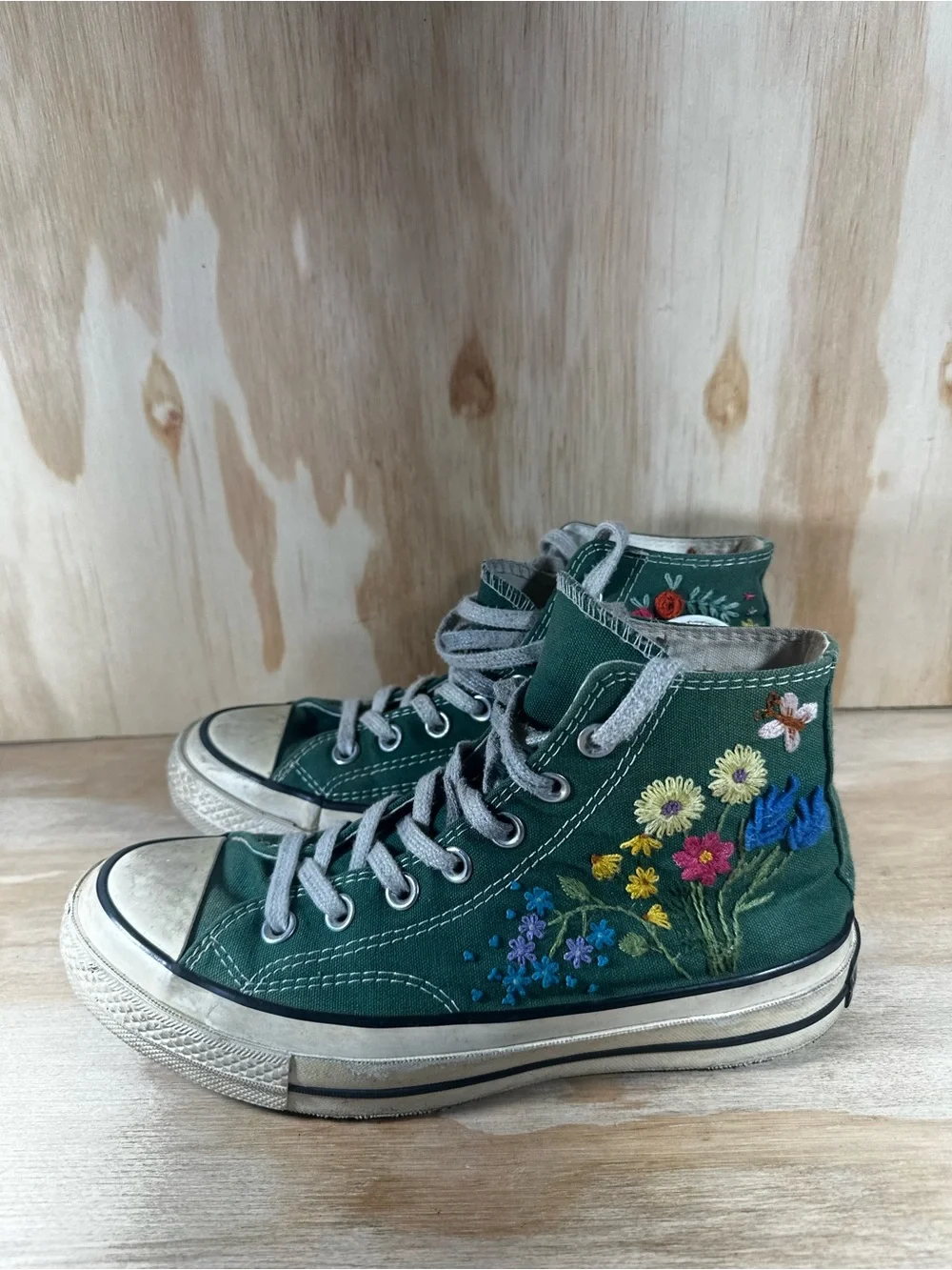 Converse Green High-Top Sneakers with Floral Embroidery Women’s Size 7.5 - Picture 8 of 8
